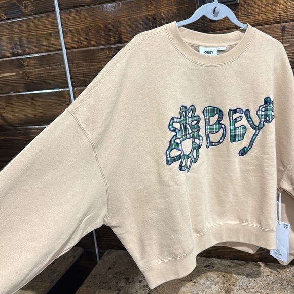 OBEY Oversized Sweatshirt - Picture 7 of 12